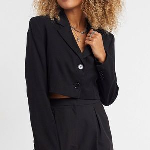 Bershka cropped black blazer size medium NWT